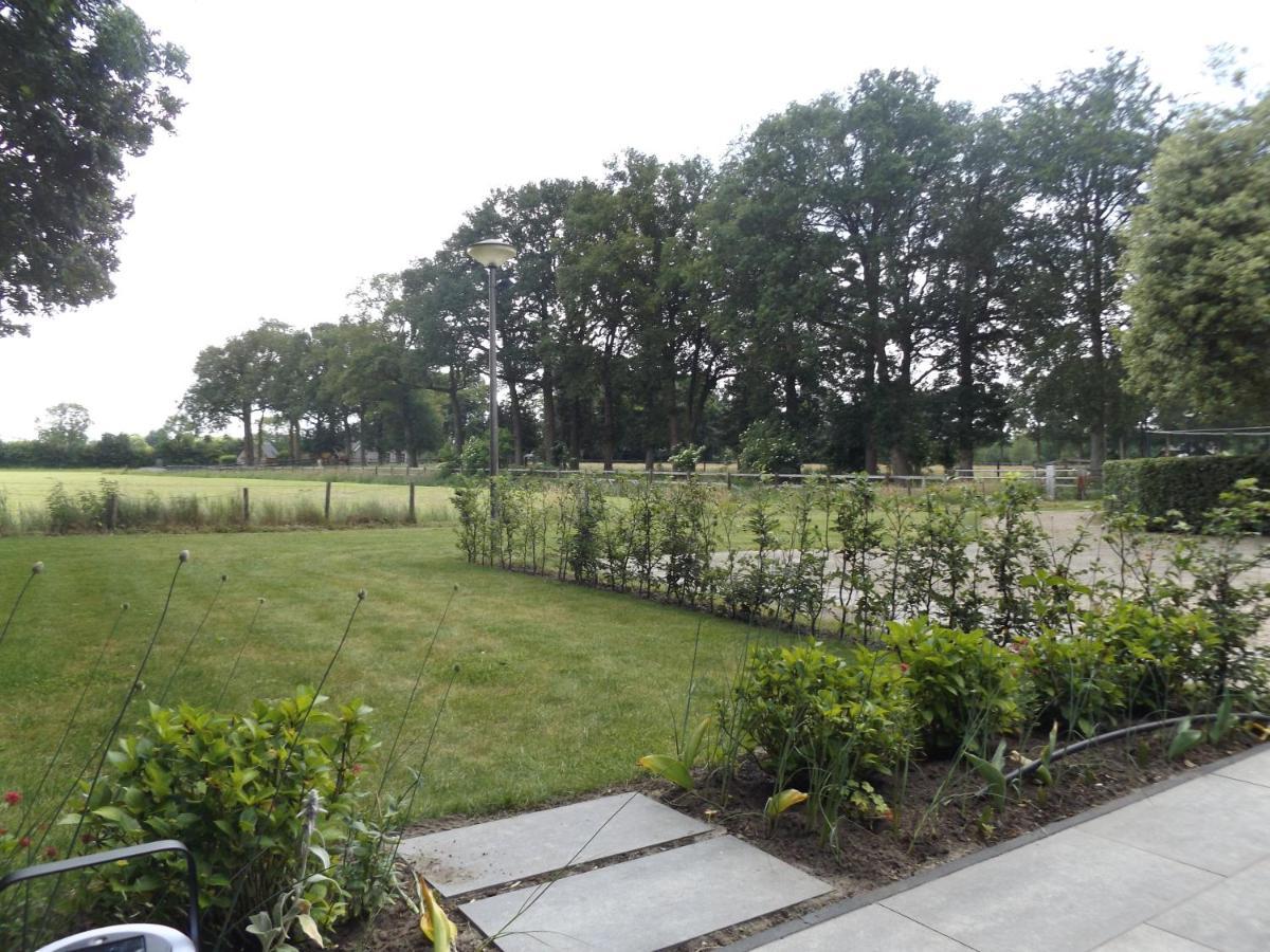 Bed and Breakfast Het Broekeroord Wezep Esterno foto